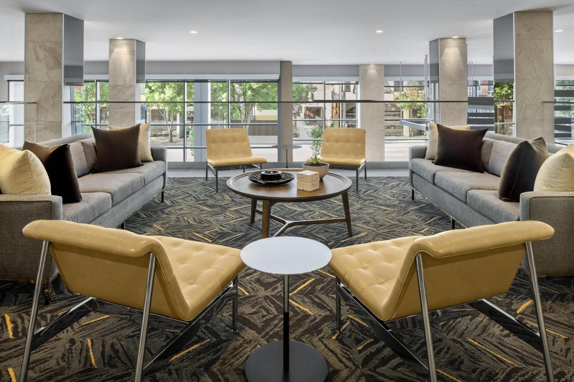 Ac Hotel By Marriott Louisville Downtown Exterior photo